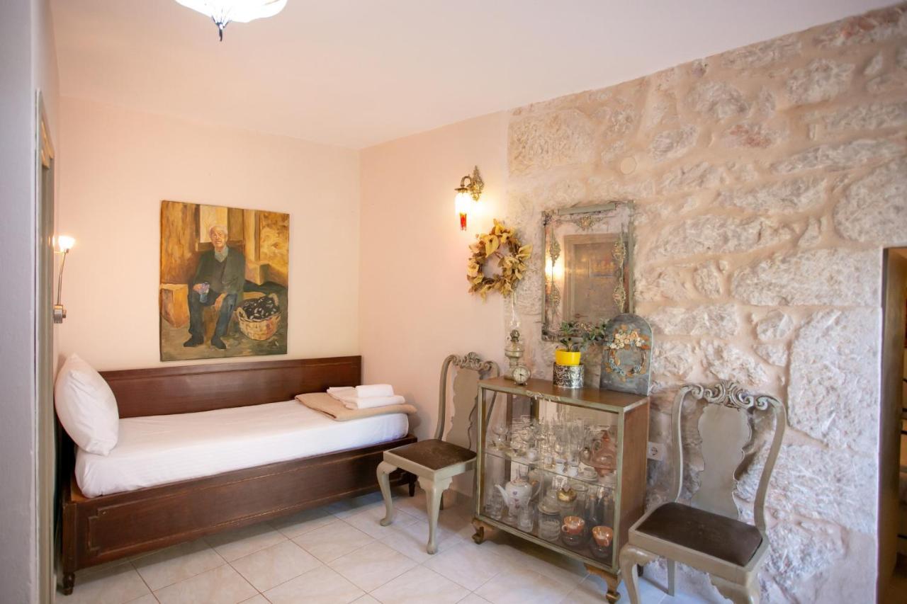 Charouda Country House Pyrgos Dirou Exterior photo