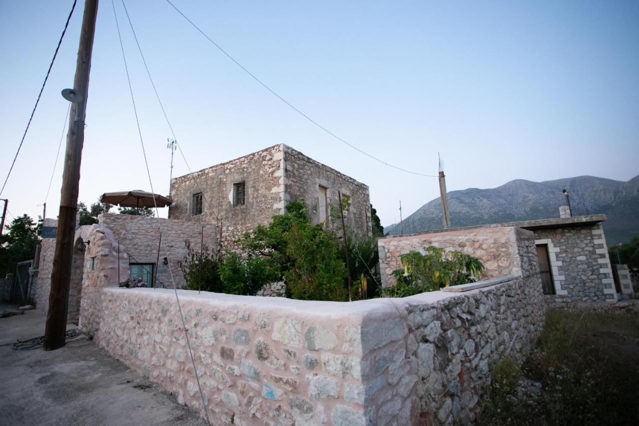 Charouda Country House Pyrgos Dirou Exterior photo