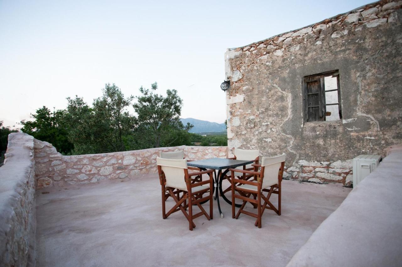 Charouda Country House Pyrgos Dirou Exterior photo